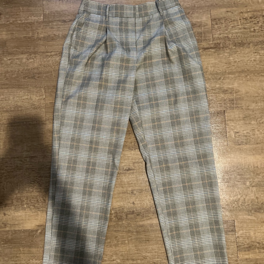 Nine West Beige and Gray Plaid Dresspants
